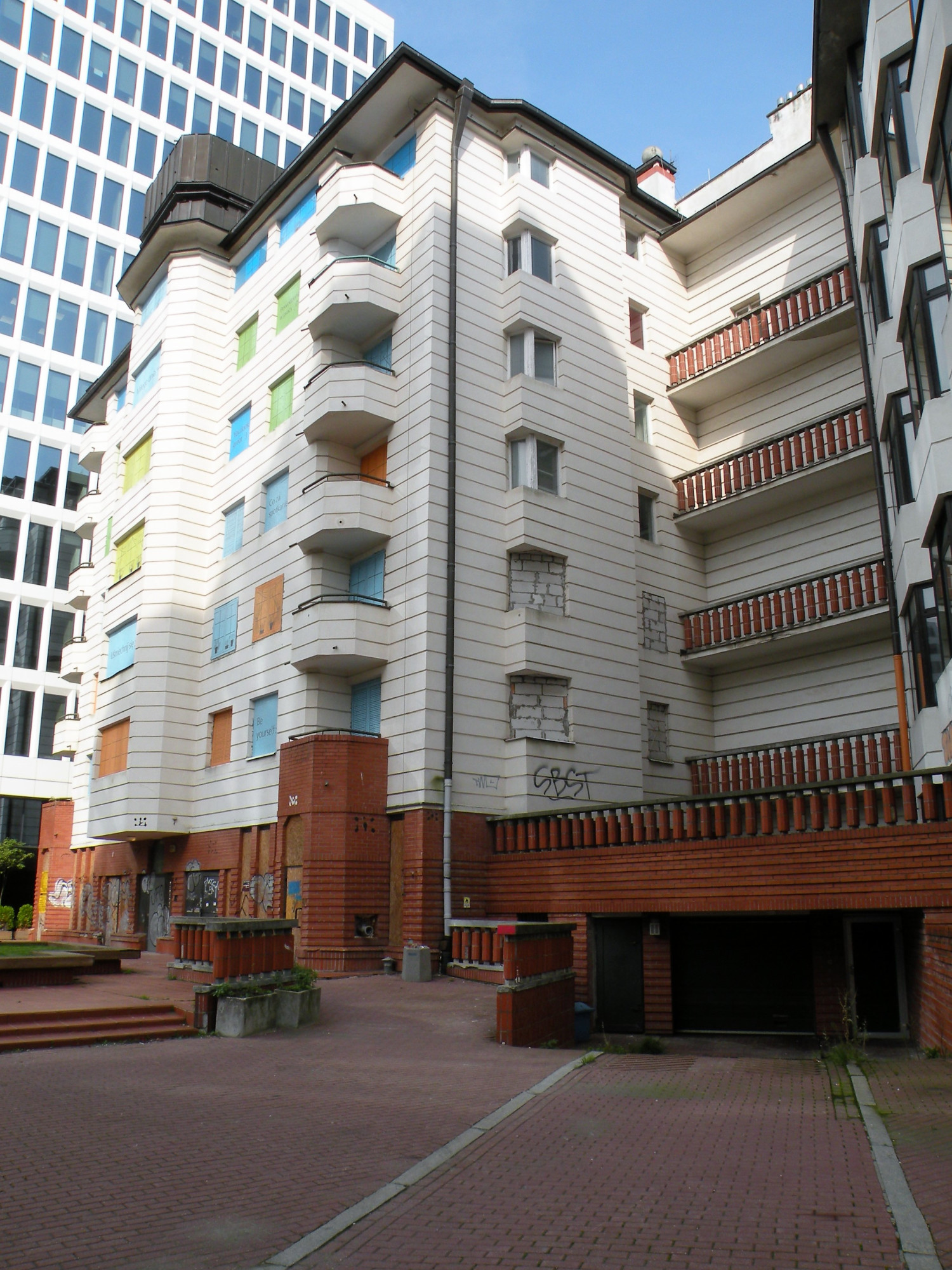 Zdjęcie architektury budynku Budynek mieszkalny